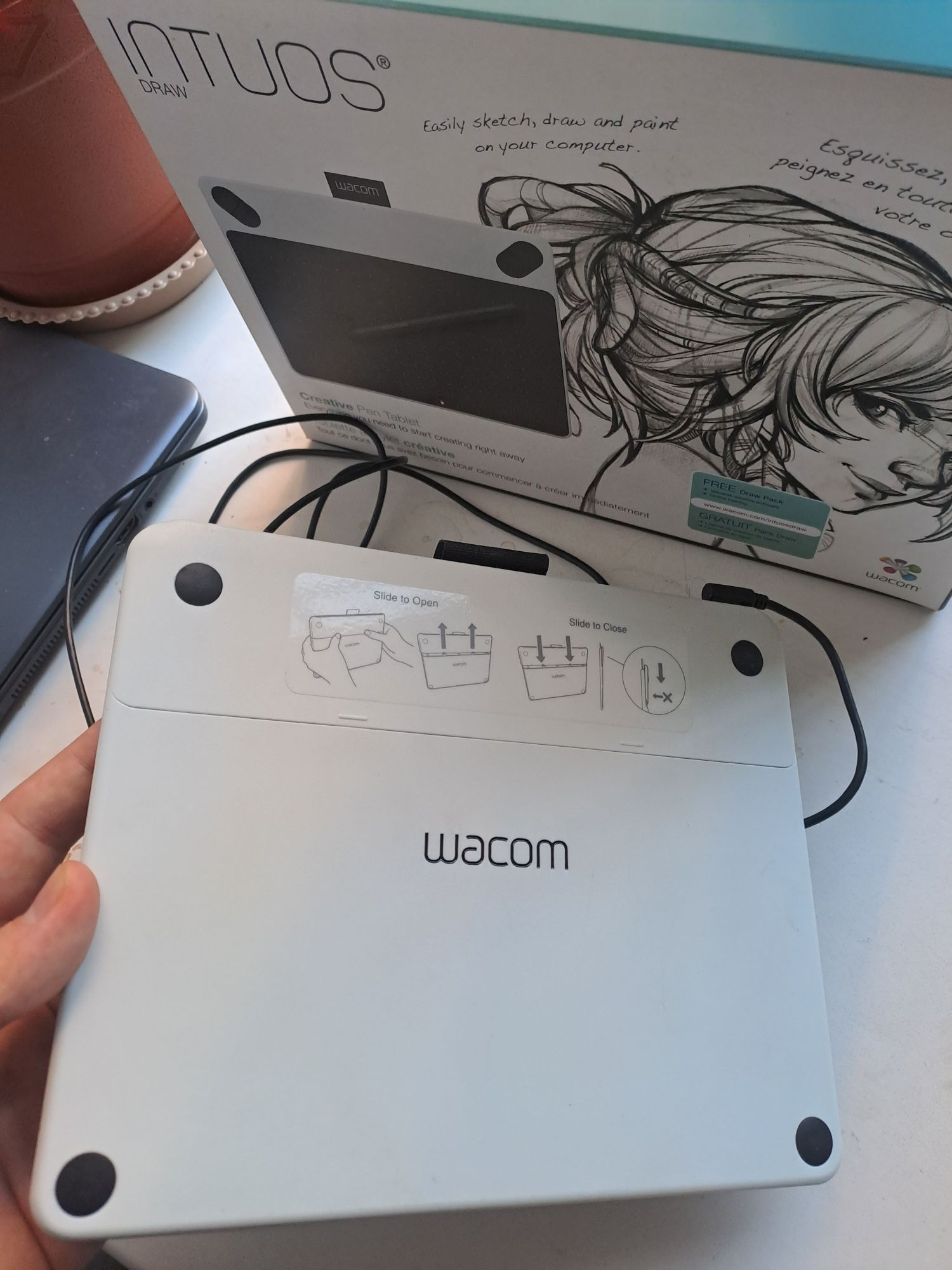 Графический планшет Wacom Intuos Draw Pen Small, White (CTL-490DW-N)