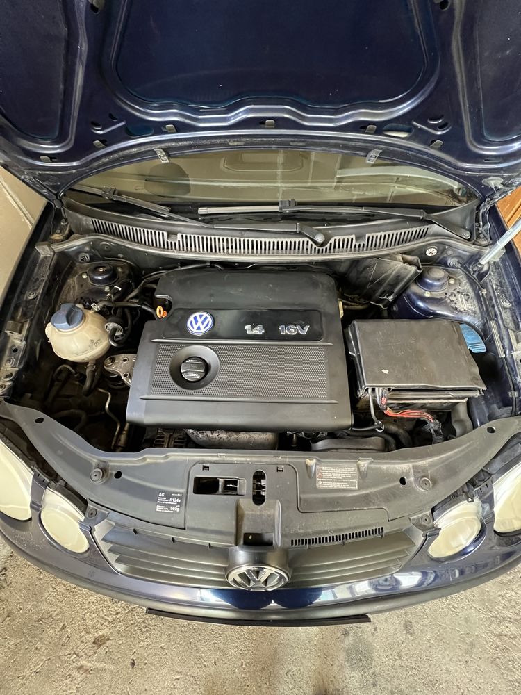 VW Polo 1.4 бензин