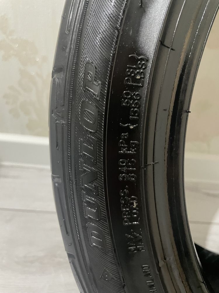 Продам летние шины комплект 215/45 R17 Dunlop