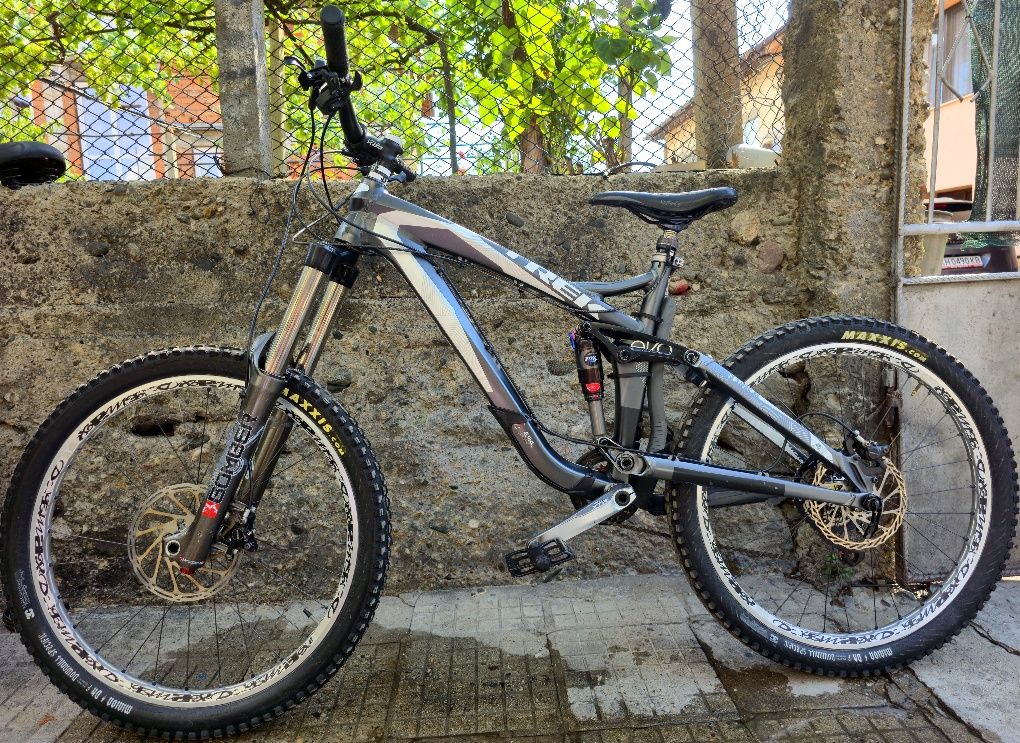 Trek Scratch 9 26 цола 1х11 XTR, Алуминиев Ендуро велосипед, Bomber