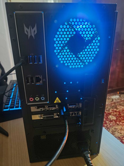 ОТЛИЧЕН Геймърски компютър + ПОДАРЪК! Acer Predator i7-10700 /RTX 2060