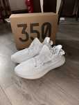 Yezzy 350.