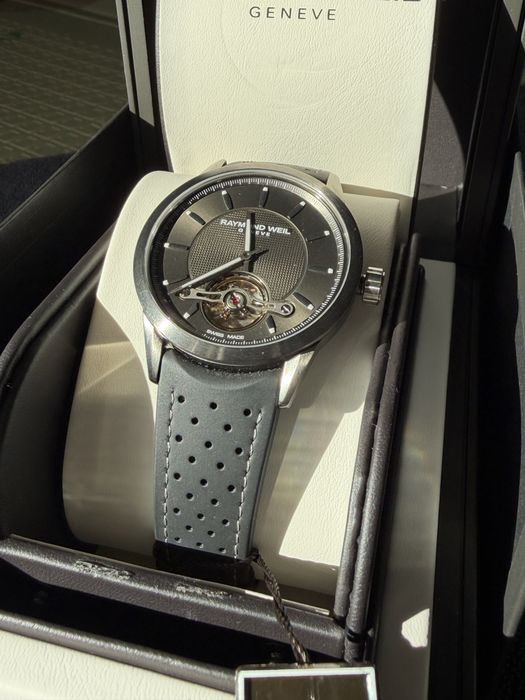 *Чисто нов* Автоматичен часовник Raymond Weil Freelancer 42mm