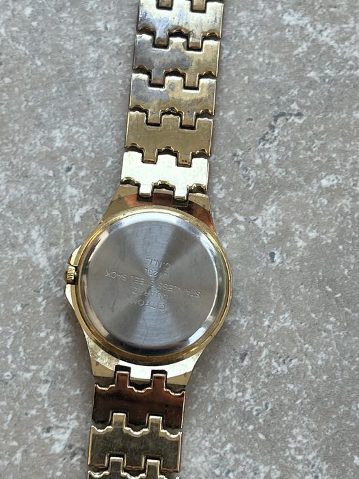 Citron Watch Vintage