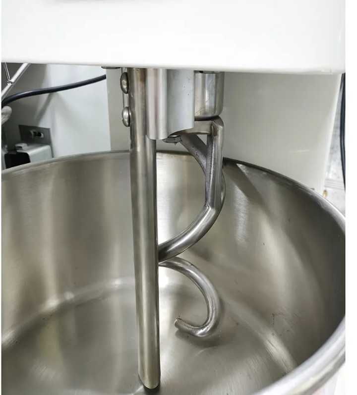 Malaxor aluat cu spirala cuva detasabila 50L motor 220V Transp Gratuit