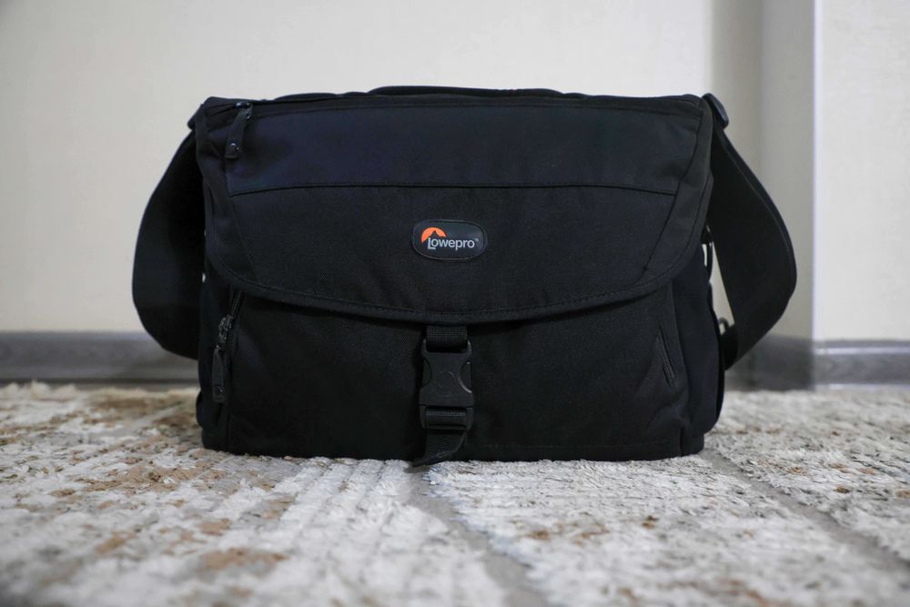 Сумка Lowepro NOVA 200 Camera Bag