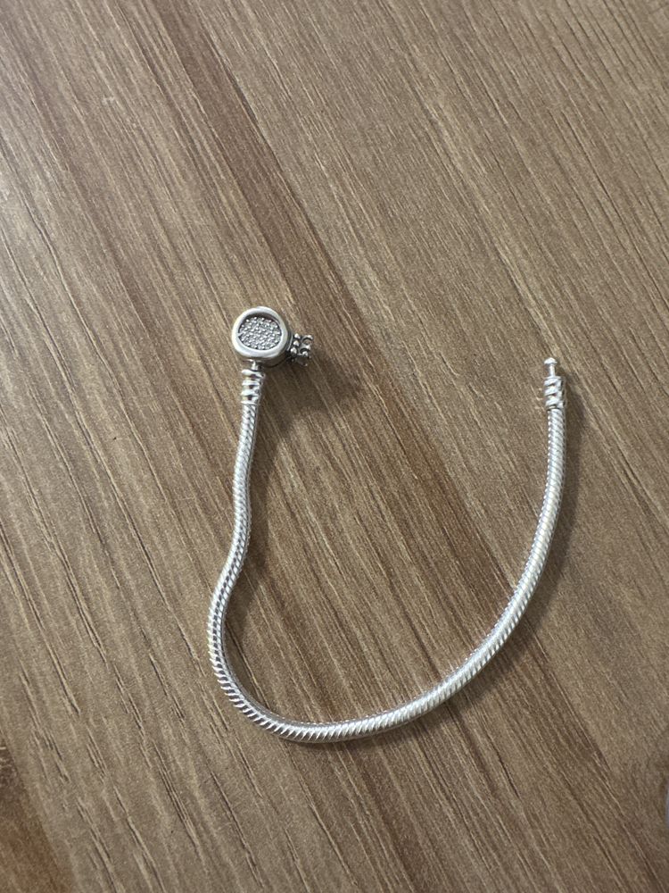 Гривна Пандора кралица Pandora