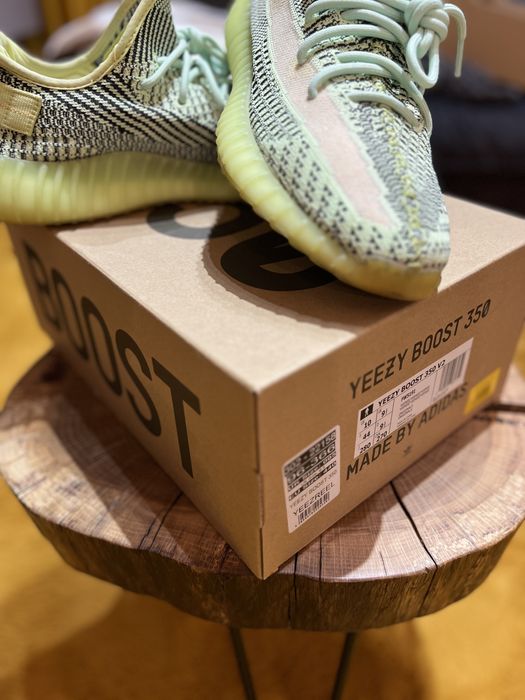 Yeezy 350 Yeezreel