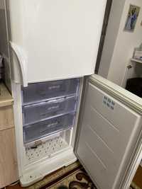 Холодильник продам срочно