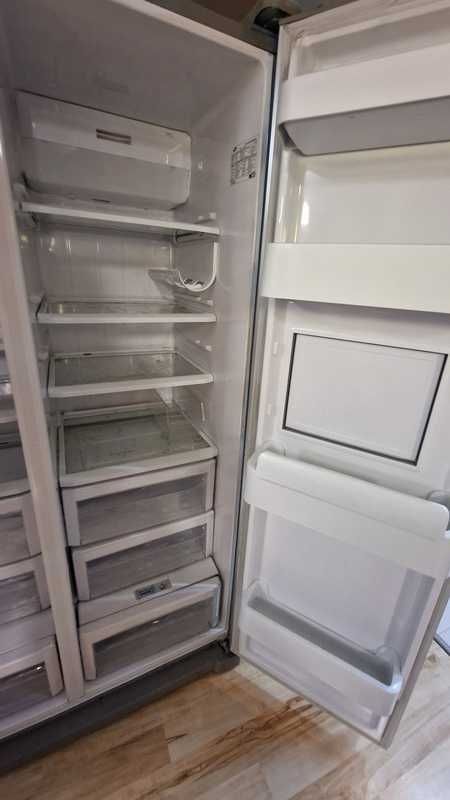 Хладилник с фризер Samsung RSA1ZTPE1/EUR