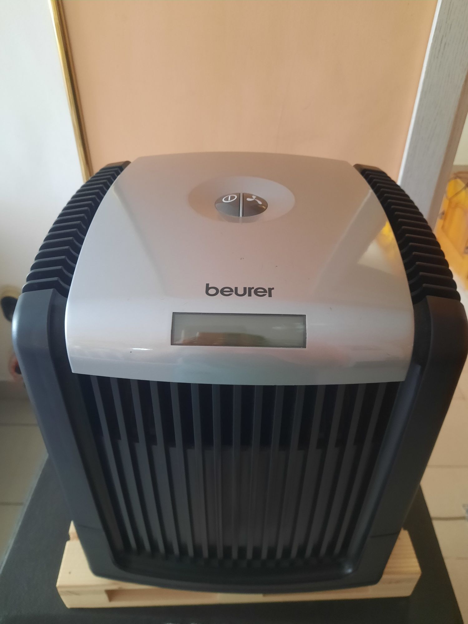 Пречиствател и овлажнител за въздух Beurer LW220