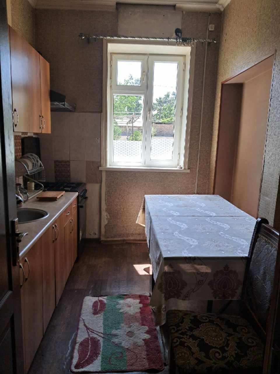 Kvartiraga ikkita xonadosh kerak
