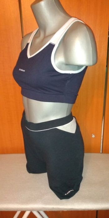 Costum fitness LaGear - Lonsdale: Bermude & Bustiere, M