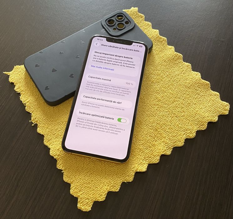 Vând iPhone 11 PRO MAX Gold / 256GB / 100% bateria !