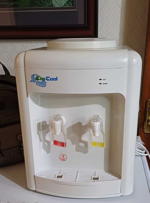 Продам кулер диспенсер для воды