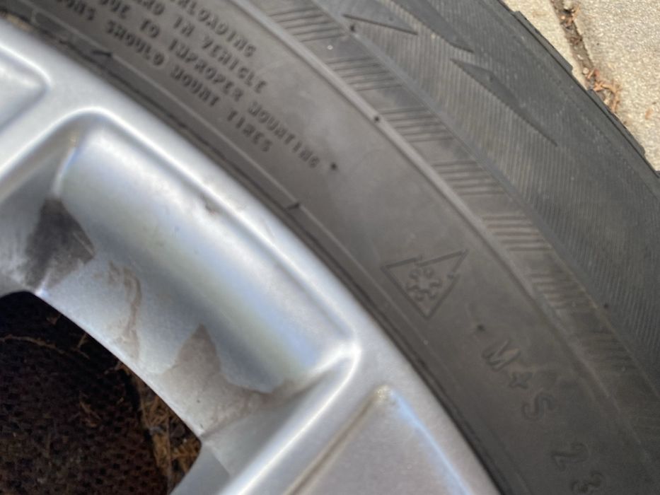 Оригинални джанти със зимни гуми Mercedes R18 5x112