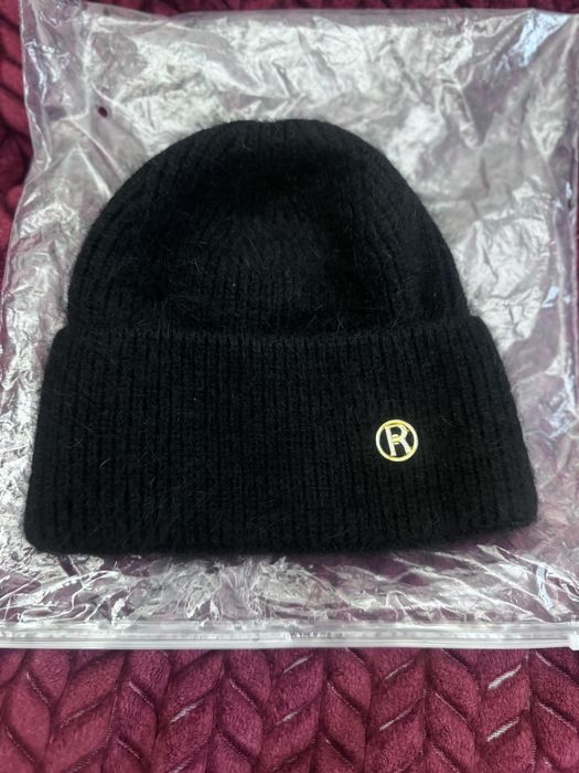 Продаю шапку новую