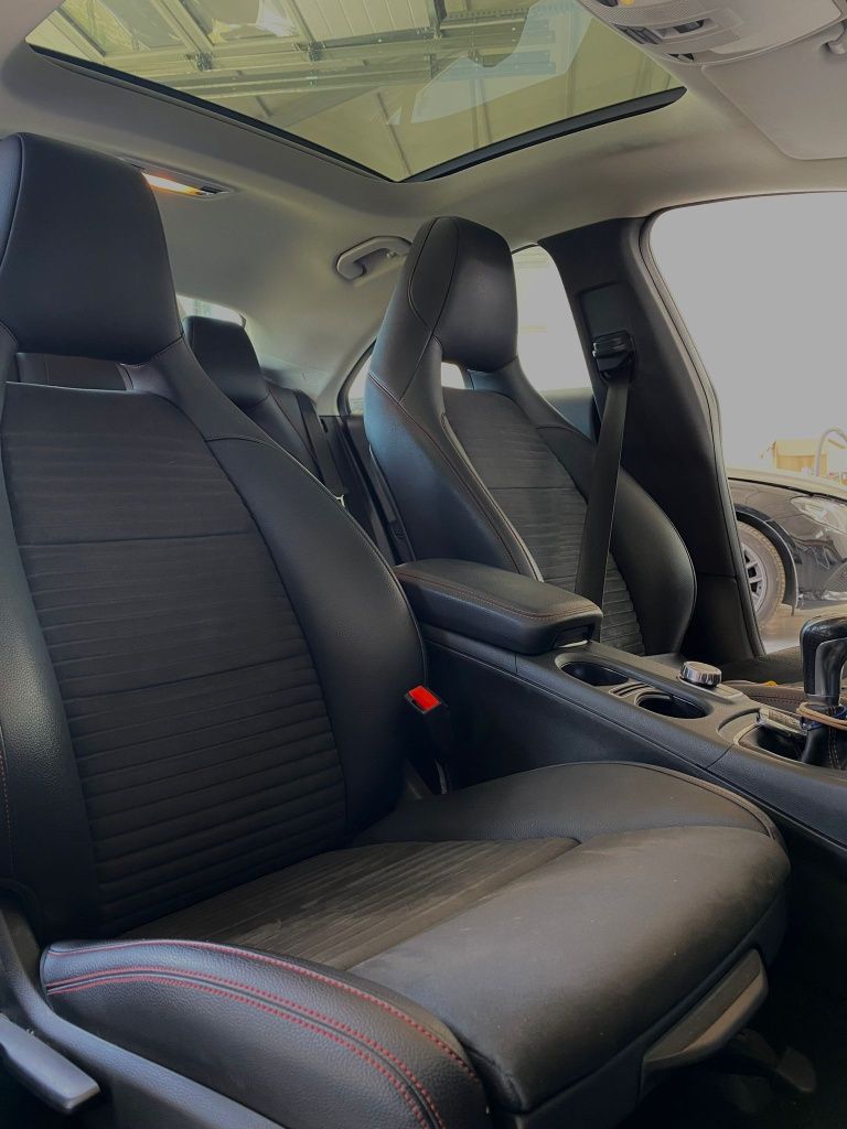 Interior alcantara mercedes cla