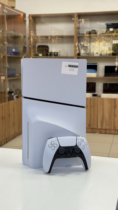 Play Station 5 Slim