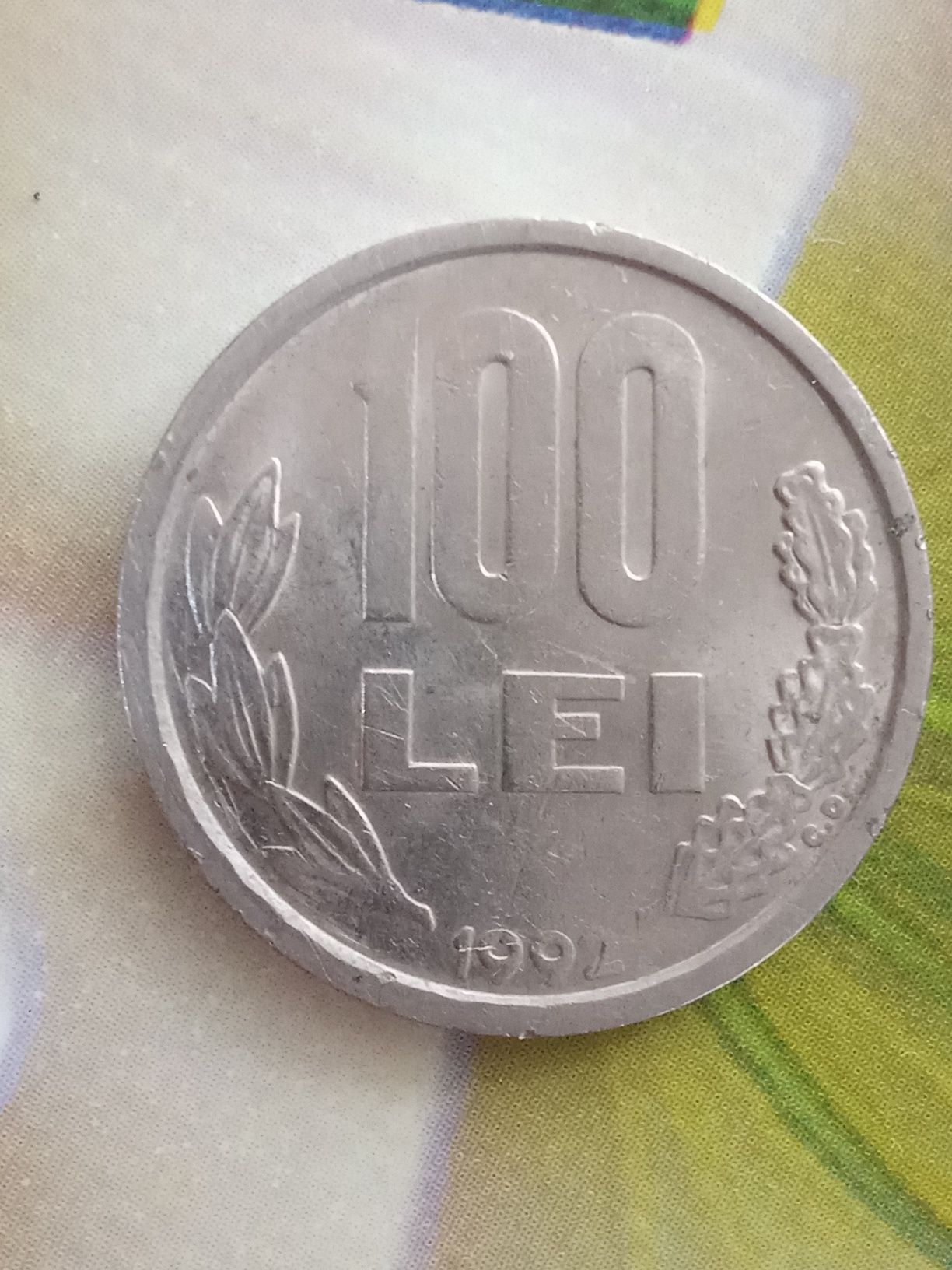Monedă de 100 lei