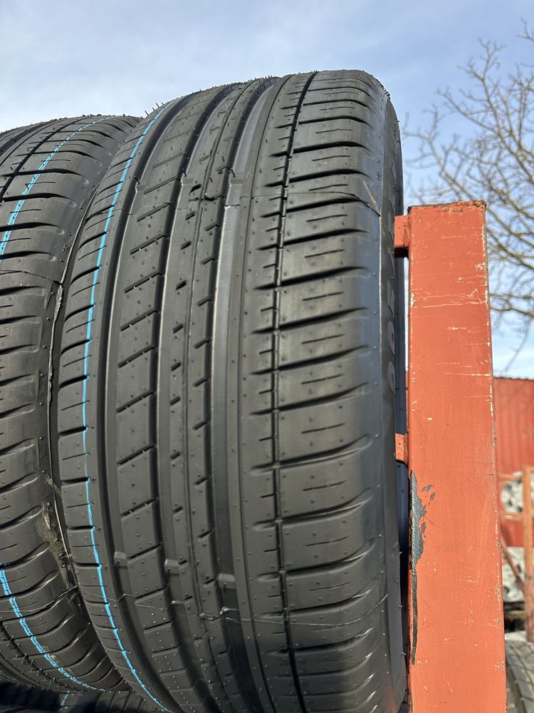 4 Anvelope Vara 205/55 R16 cu Garantie 3 Ani