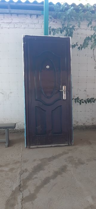 Есік сатылады. Дверь продаётся