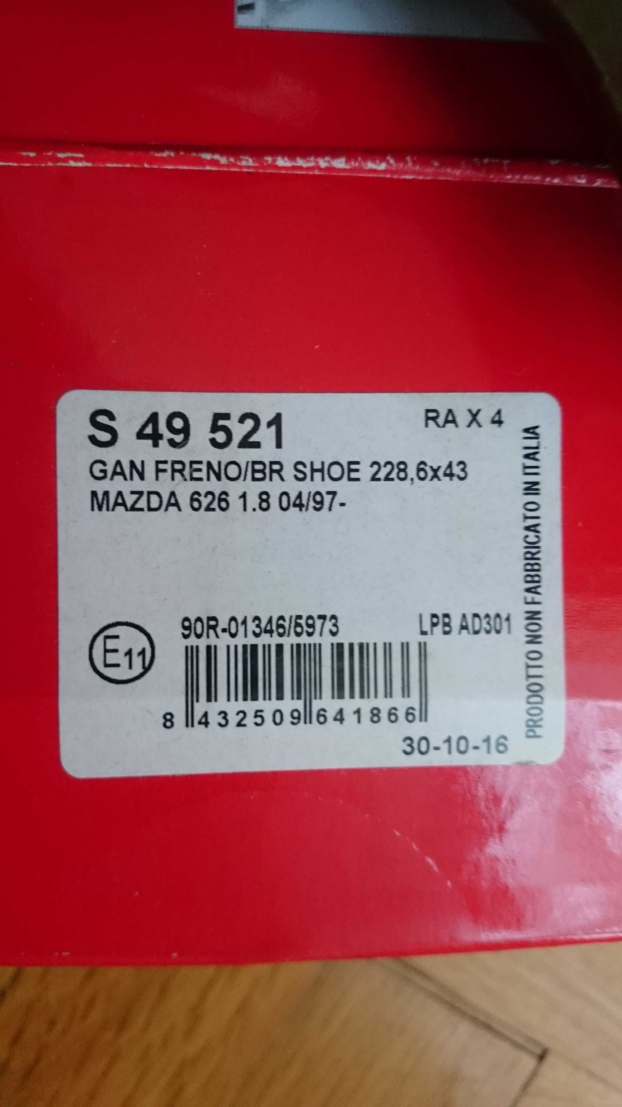 Спирачни накладки BREMBO S 49 521 барабанни задни за Mazda и др.