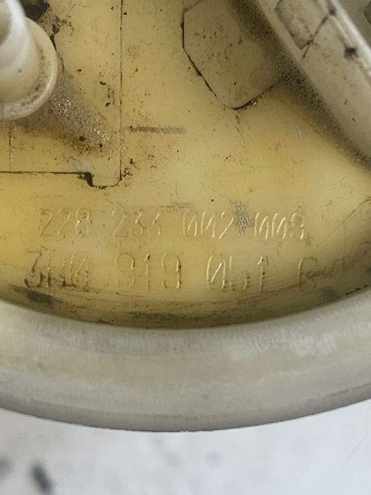 Pompa combustibil interna SKODA SUPERB 3U4 2001 - 2008 3B0919051B