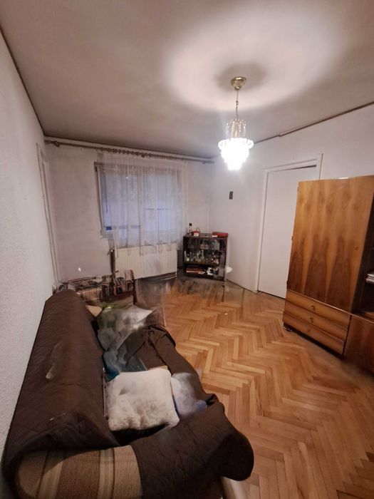Vanzare apartament 2 camere