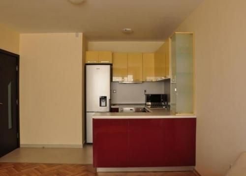Дава се под наем Двустаен апартамент в Пловдив, Кършияка - 70 кв.м за 425 € - Снимка #1