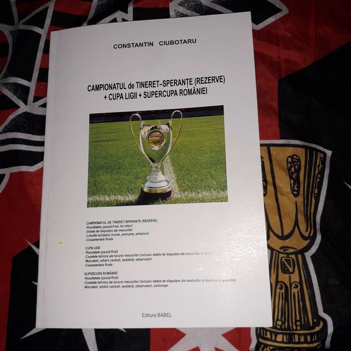DIVIZIA B + DIVIZIA C - cărți de fotbal