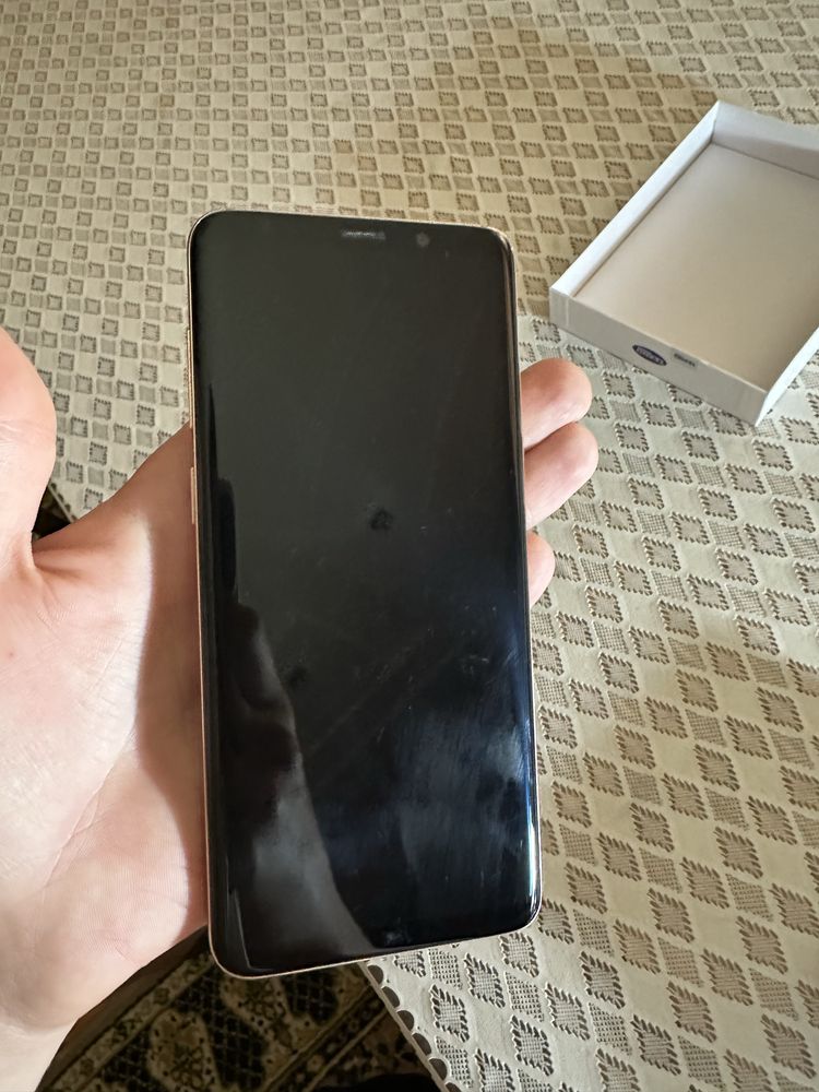Самсунг s9+ без коробки и документов