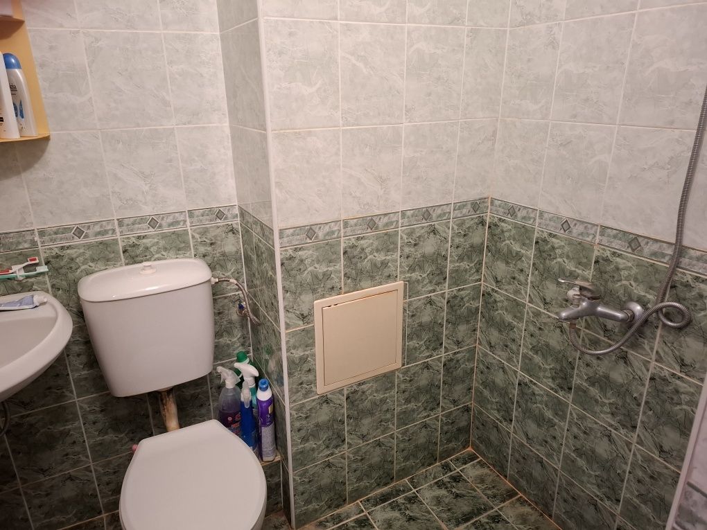 Гарсионера  в кв Каменец в саниран  блок