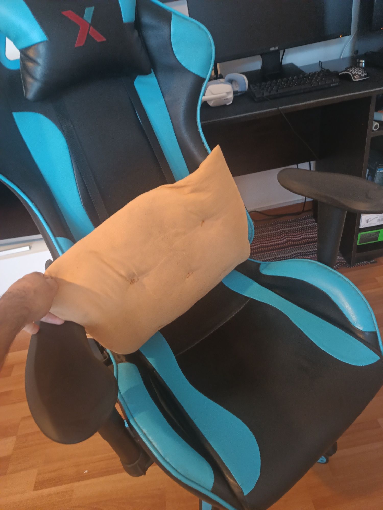 Vând scaun de gaming eXracer