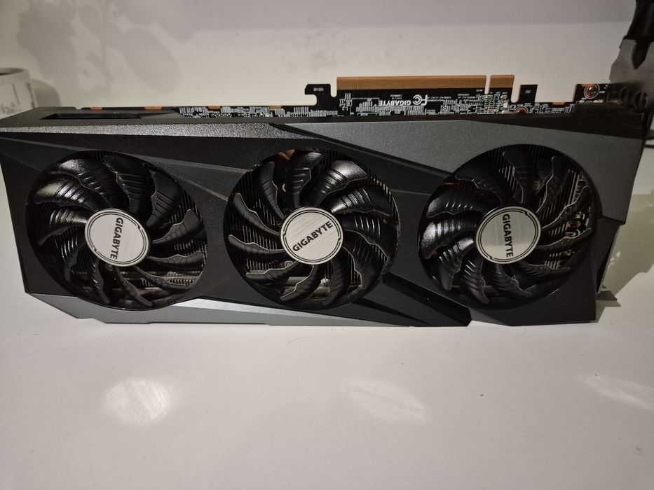 Placa video AMD Radeon Gigabyte RX 6700 XT 12GB