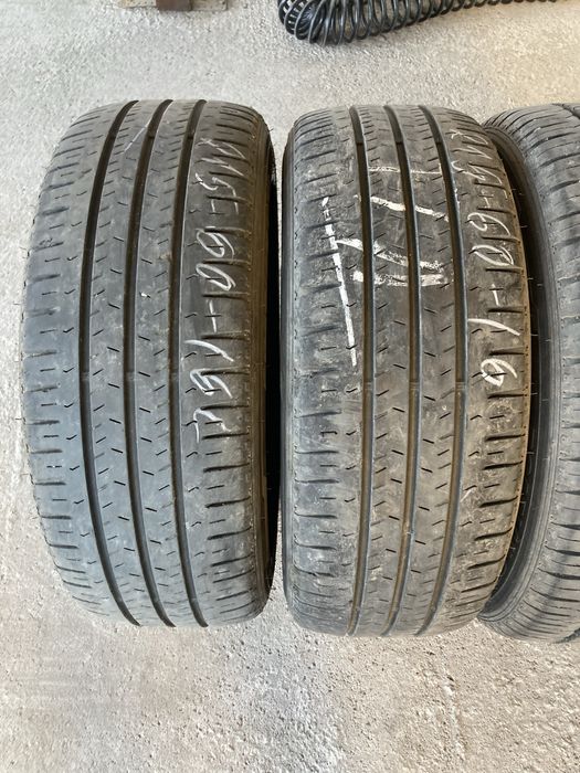 Гуми за бус 215-60-16 C