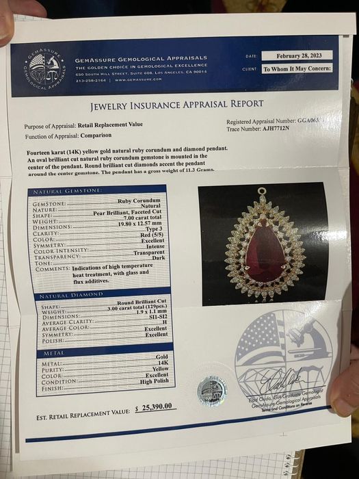 Colecție de bijuterii certificate (rubin, diamante, perlă, tourmalină)