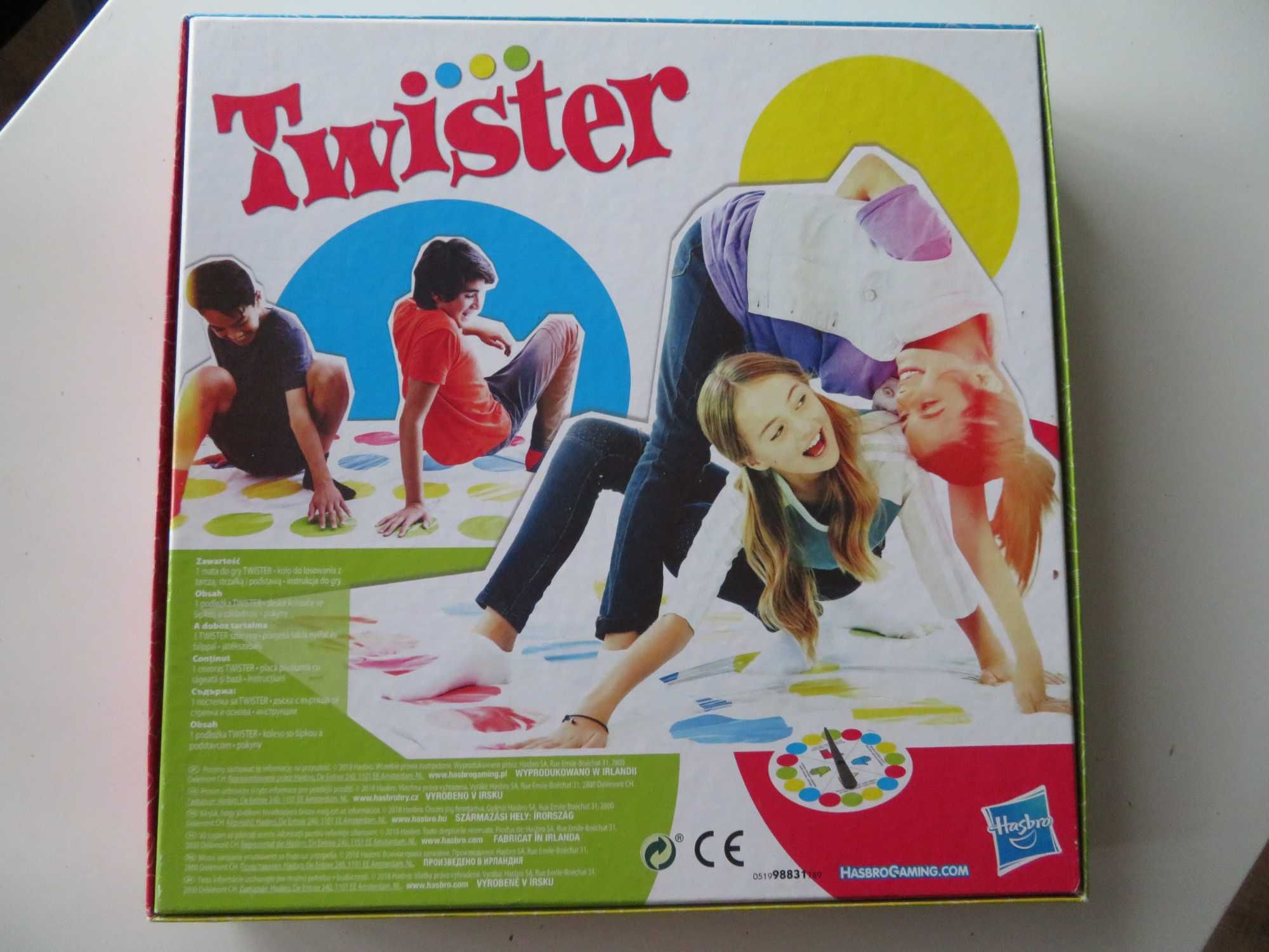 Игра TWISTER на HASBRO за 6+ годишни