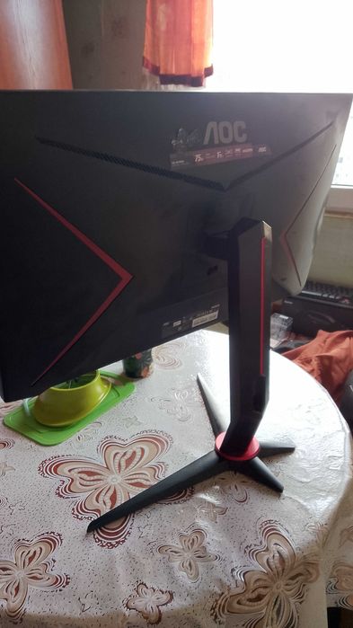 27G2 Монитор мартица екран