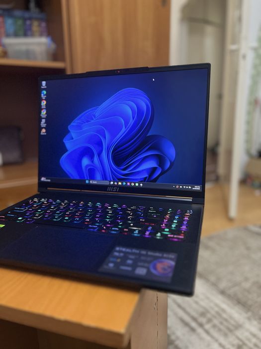 MSI Stealth 16 Studio A13V - RTX 4070, i7 13th Gen, 16GB DDR5