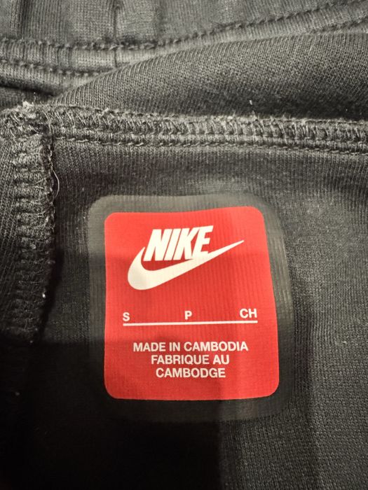 Nike Tech Fleece Оригинален, носен няколко пъти, S размер