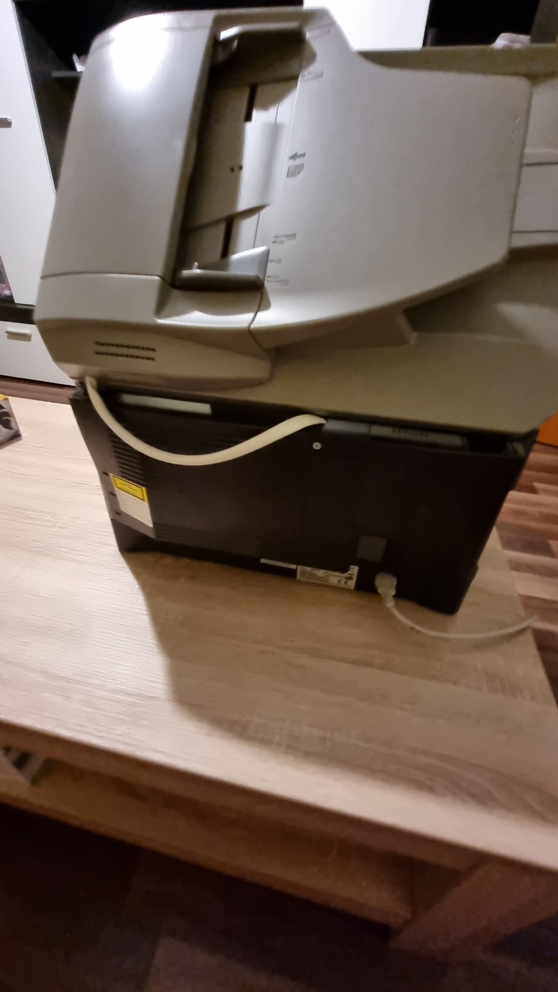 Vând imprimanta copiator