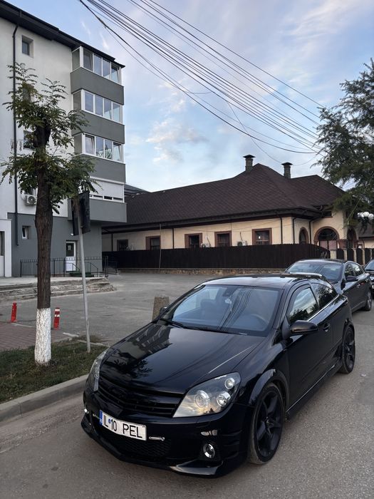 Opel astra GTC editie limitată