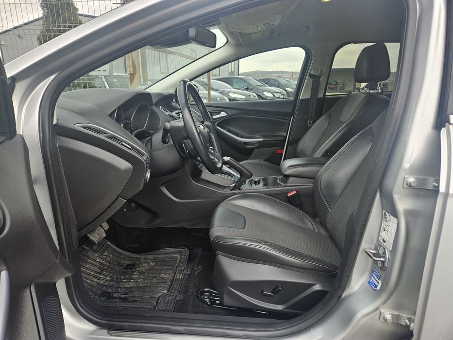 Ford Focus Titanium 2.0L 140cp Automatic/Cameră/Volan incalzit/Credit