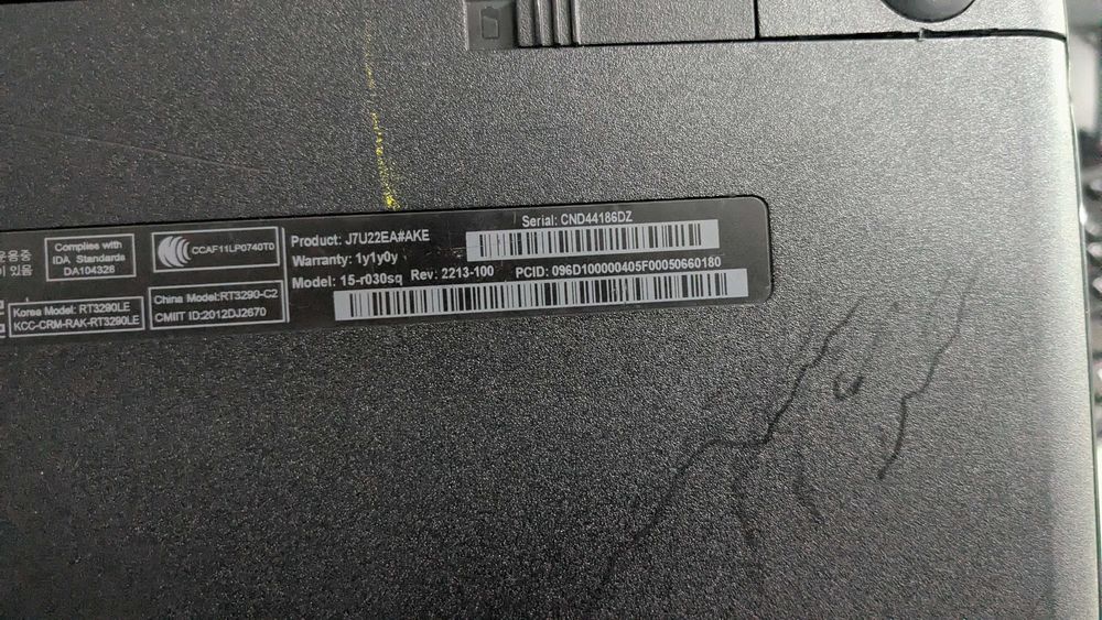 Laptop HP 15 functional - cititi descrierea