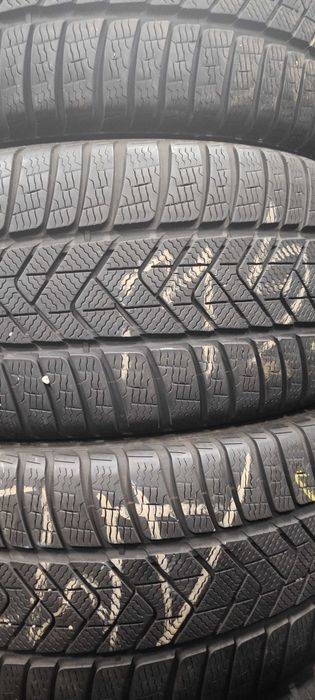 4бр.зимни гуми 255/40/18 Pirelli