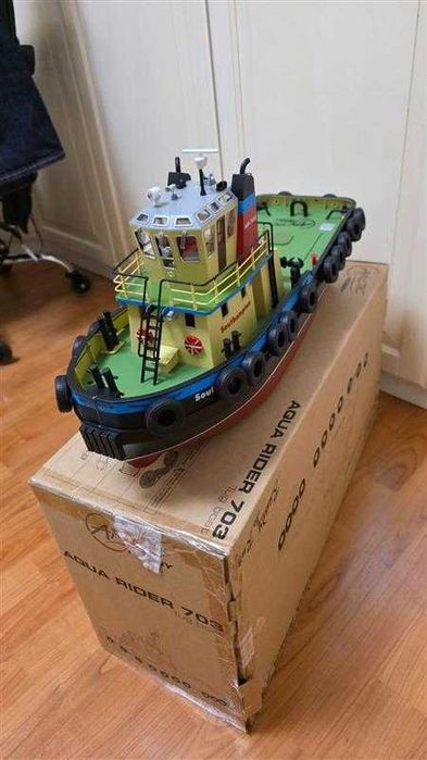 Barca cu telecomanda ARCTIC Hobby - Southampton Aqua Rider 703