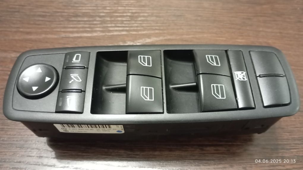 Продам блок кнопок W164 ML350