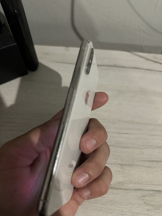 Iphone Xs  перфектен!
