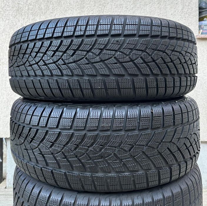 Set anvelope / cauciucuri iarna 235/60/17 Good/Year Ultra Grip